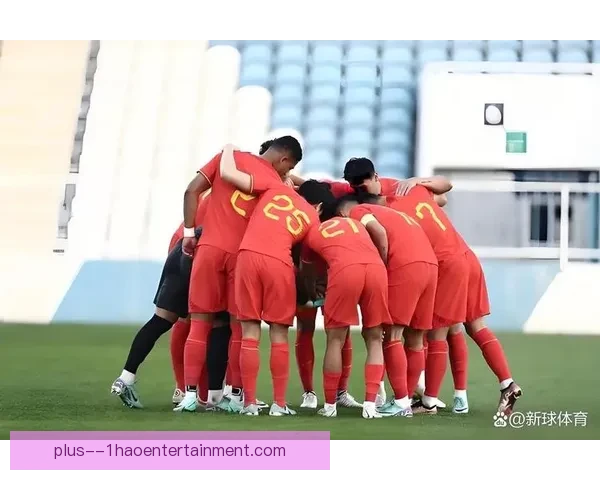 中国男足大连集训基地紧张备战迎战十八强赛关键战